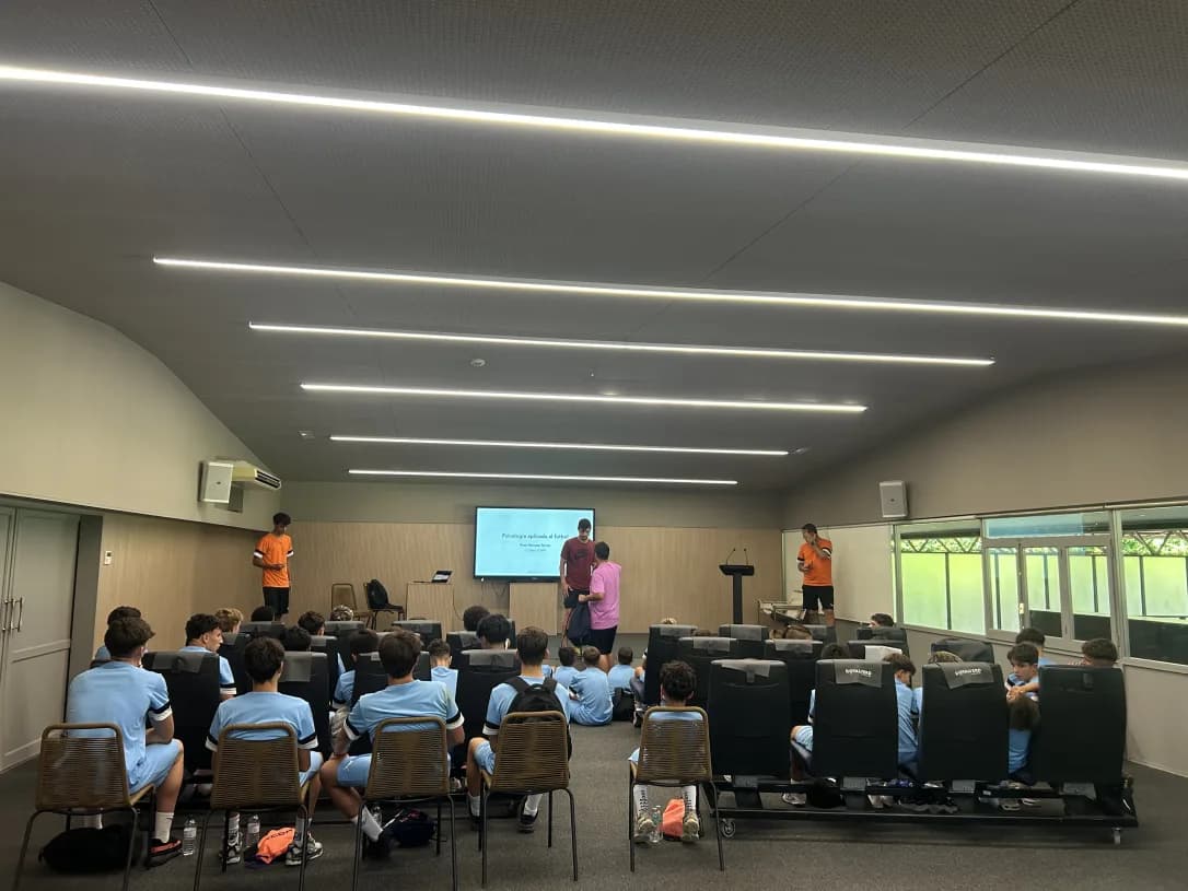 Fran Herruzo en campus i formacions per a empreses de l'esport
