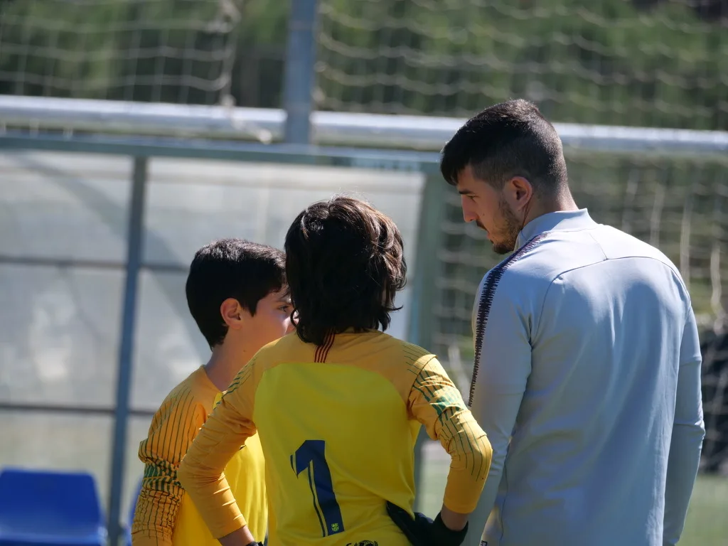 Fran Herruzo trabajando con deportistas y porteros